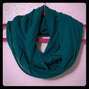 Infinity scarf